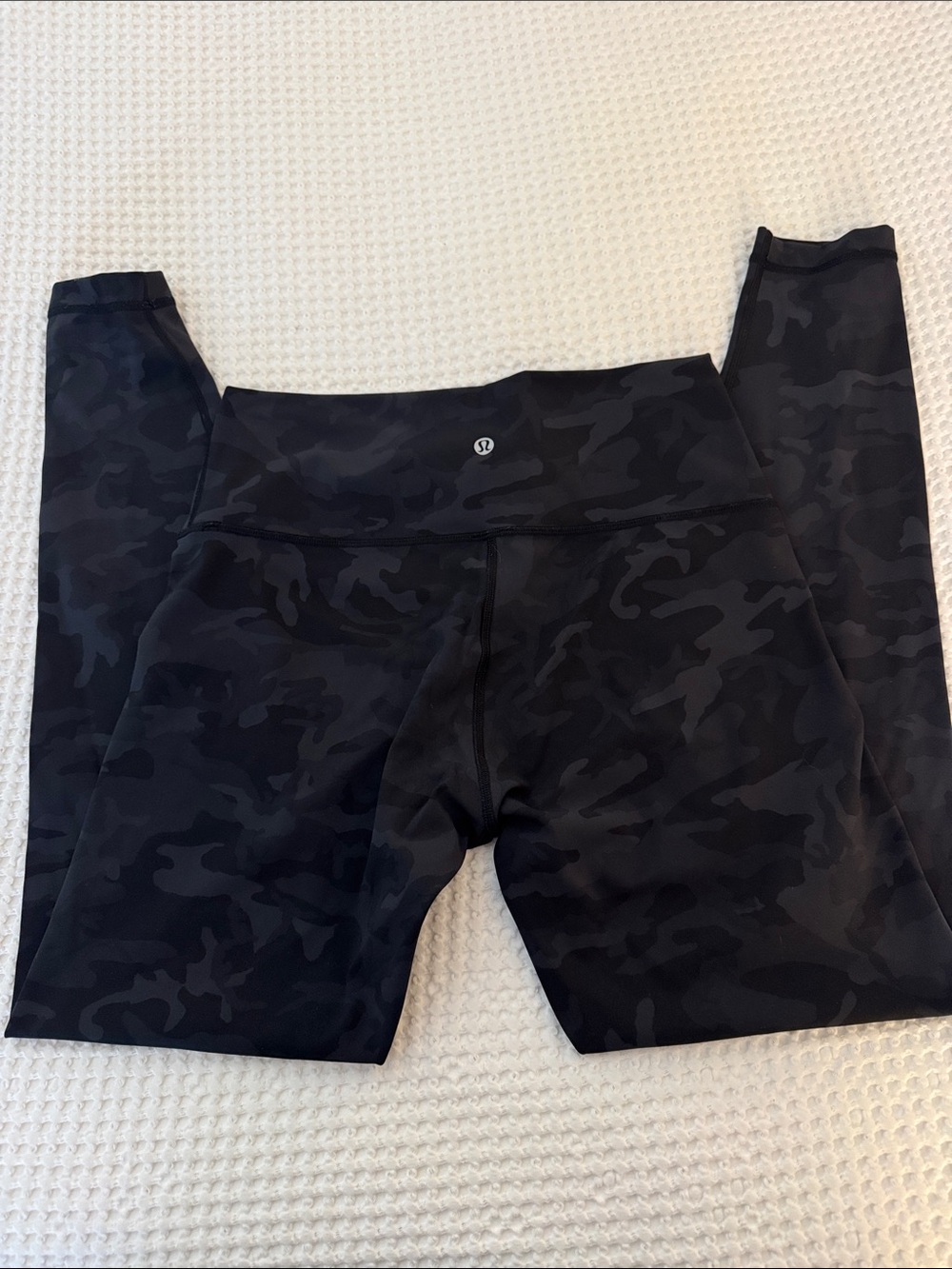 Lululemon Black Camo Leggings HR 10
